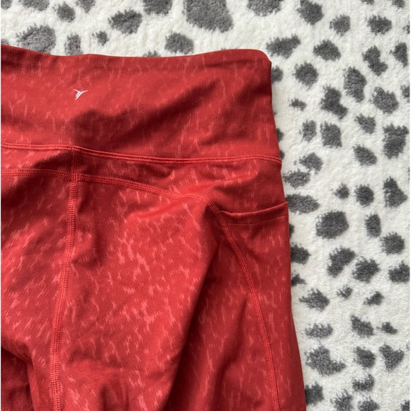 Women’s Old Navy Burnt Orange Performance Leggings - Size Large - Picture 2 of 8